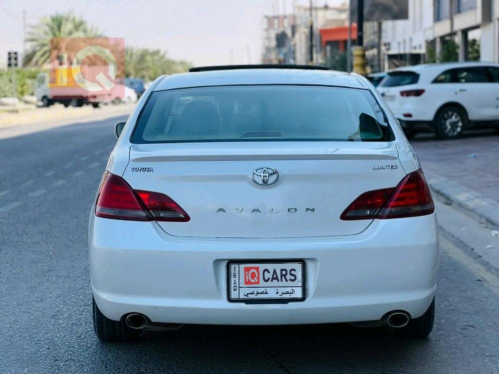تويوتا أفالون